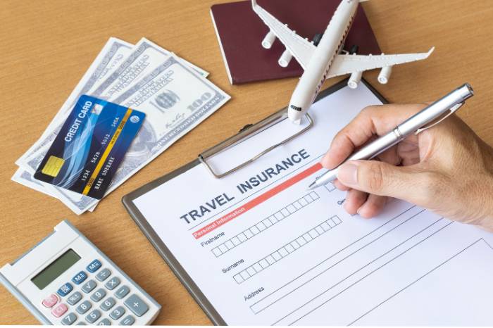 Does travel insurance cover flight cancellation?